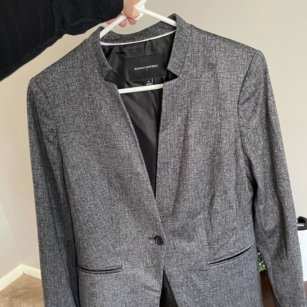 *BEAUTIFUL* *NWOT* Banana Republic women’s blazer size 4